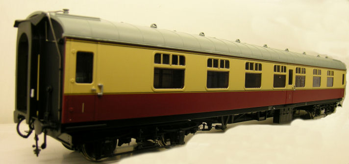 Crimson Cream First Corridor Coach from Heljan